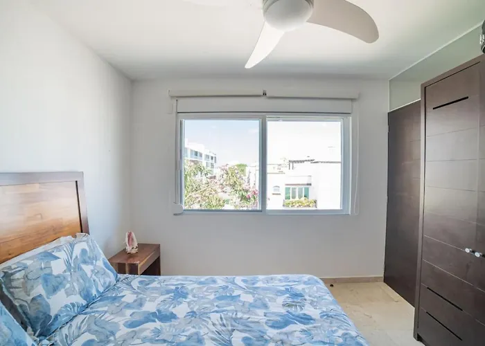 Papaya 20 Super Ph 2 Bedroom With Private Rooftop - Jacuzzi Apartment *