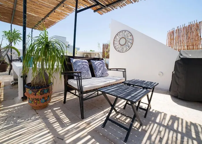 Apartment Papaya 20 Super Ph 2 Bedroom With Private Rooftop - Jacuzzi *