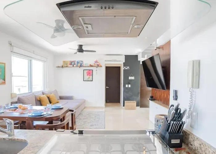Papaya 20 Super Ph 2 Bedroom With Private Rooftop - Jacuzzi Apartment *
