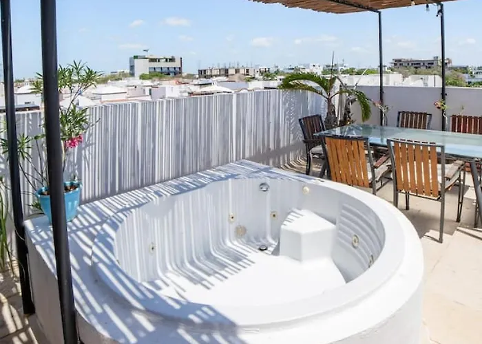 Papaya 20 Super Ph 2 Bedroom With Private Rooftop - Jacuzzi