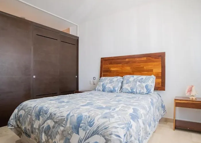 Papaya 20 Super Ph 2 Bedroom With Private Rooftop - Jacuzzi Apartment